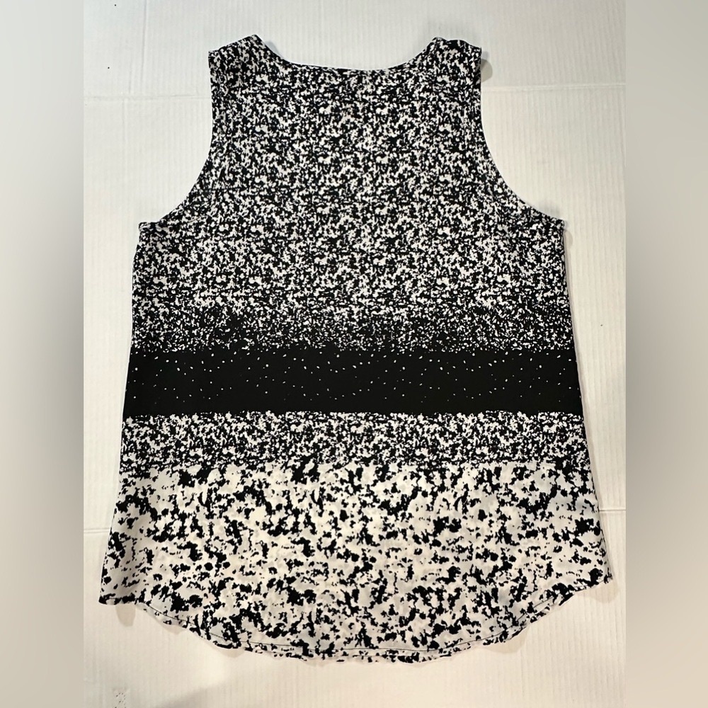Black and White Sleeveless Top